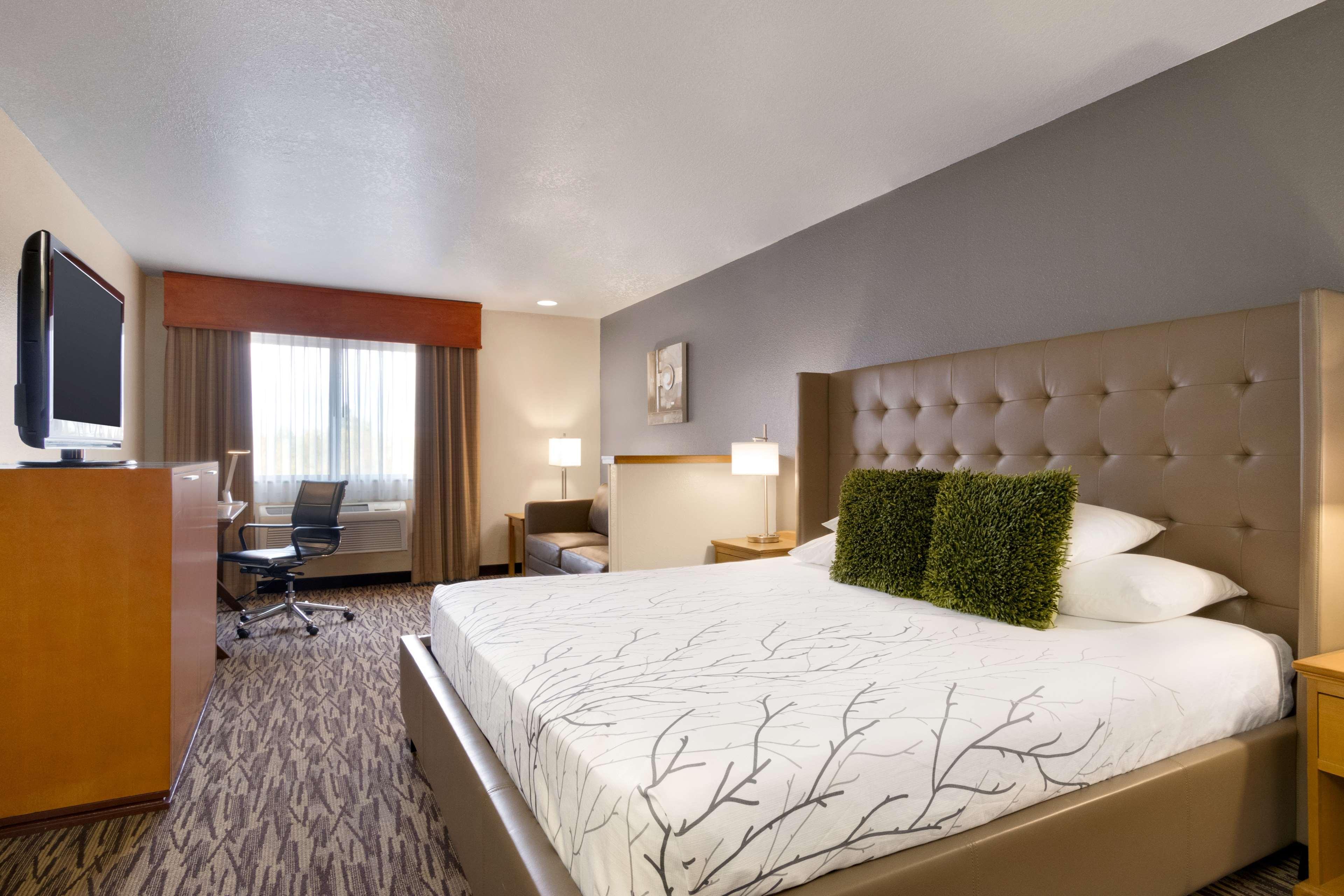 Best Western Plus Peppertree Airport Inn Airway Heights Buitenkant foto