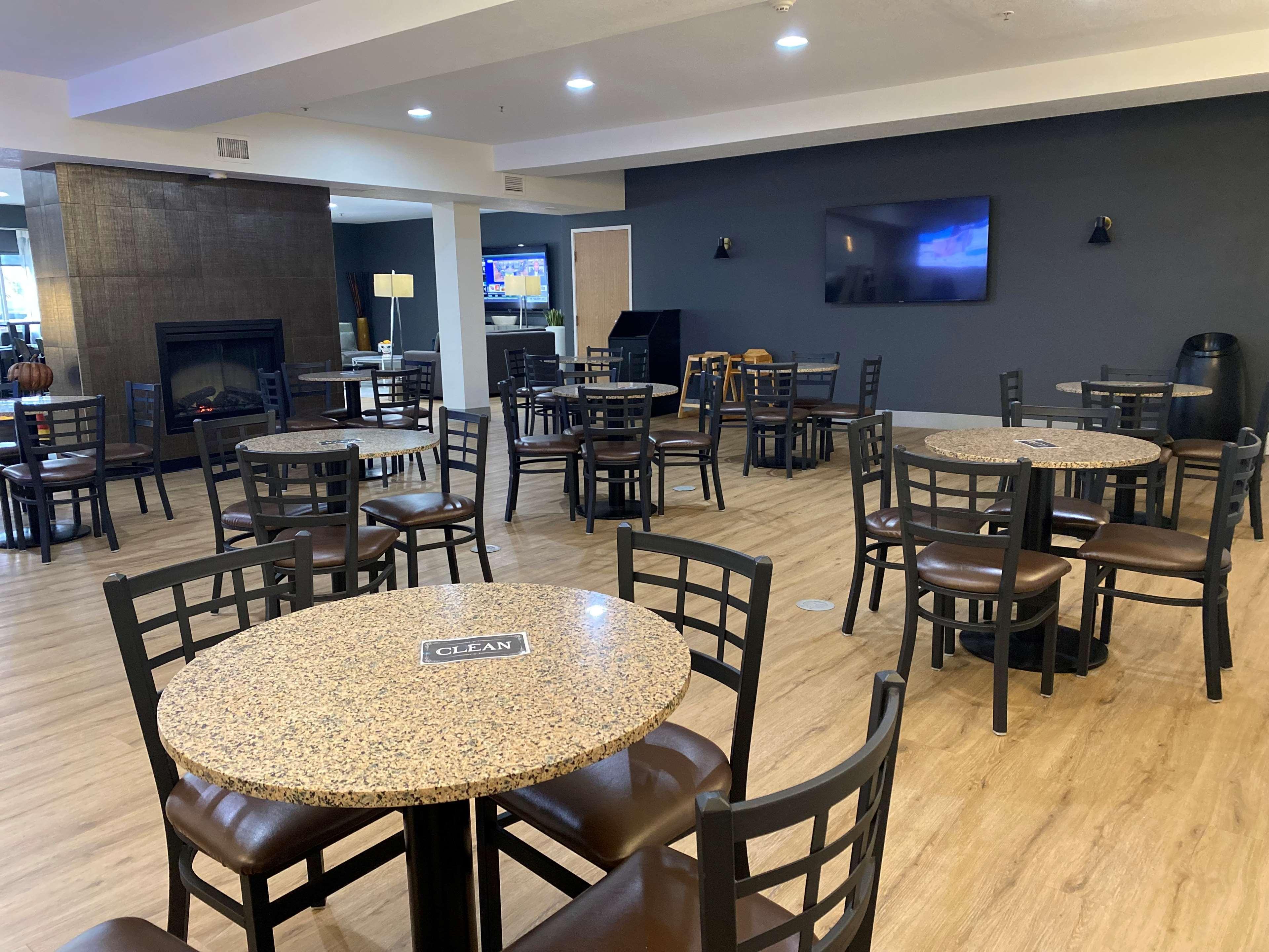 Best Western Plus Peppertree Airport Inn Airway Heights Buitenkant foto