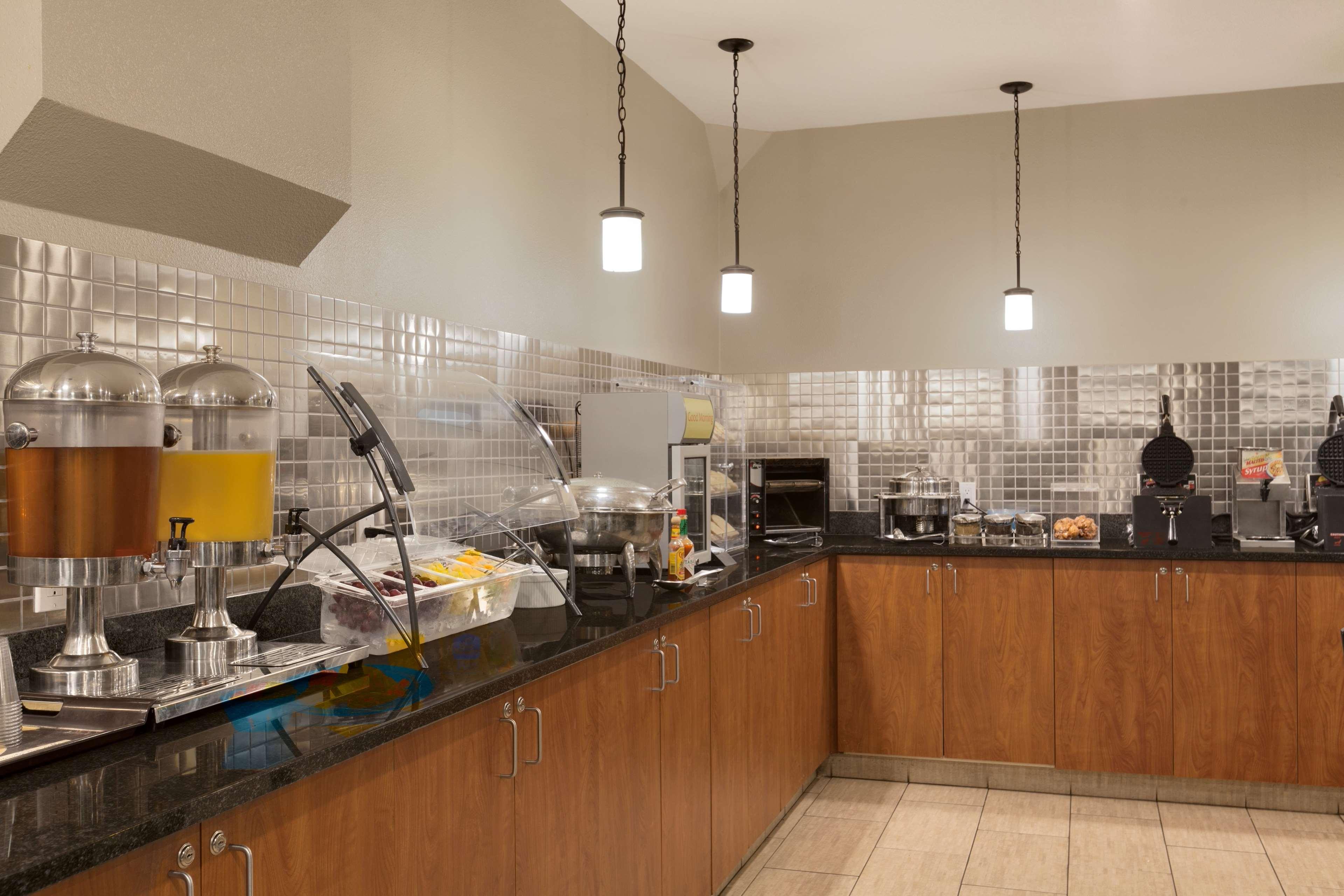 Best Western Plus Peppertree Airport Inn Airway Heights Buitenkant foto